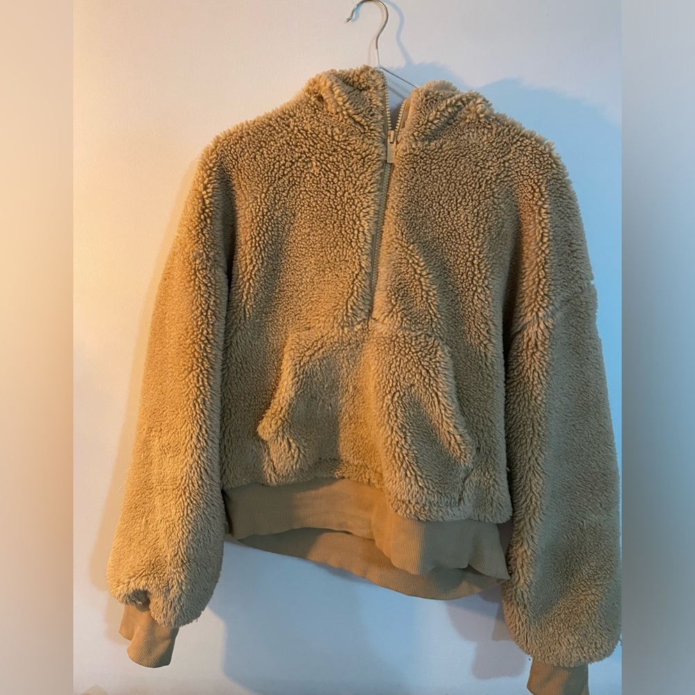 Alo women’s streets half zip Sherpa hoodie - Camel (Small)